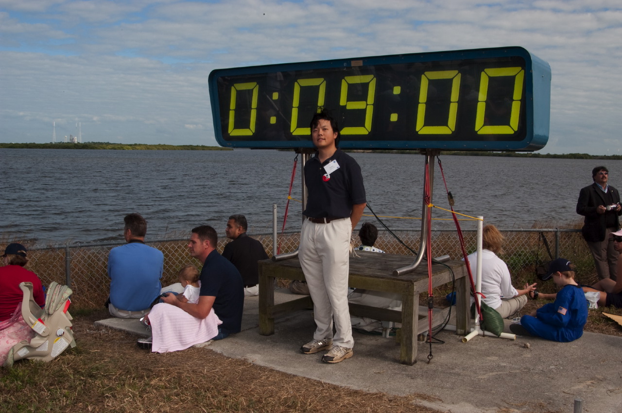 STS-129_Countdown_02.jpg