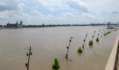IMG_9531 N Leonor K Sullivan Blvd flooded under the Mississippi River, Gateway Arch National Park