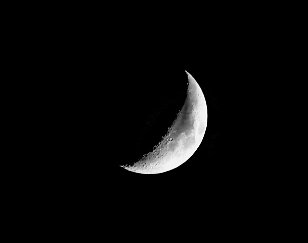 IMG_1371 Moon from Golden Corral parking lot, Virginia Beach, VA