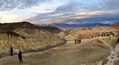 IMG_3501 (We were not alone), Zabriskie Point, Death Valley National Park